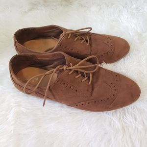 Brown Suede Wing Tip Oxford Flats